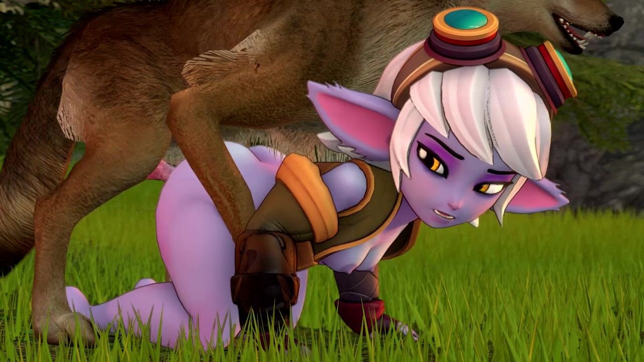 League Of Legends Tristana Porn - Wolf fucks Tristana while jungling